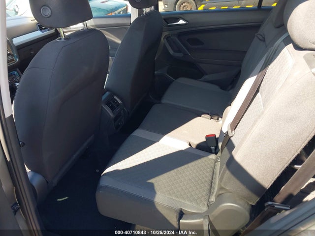 3VV1B7AX1JM030420 Volkswagen Tiguan 2.0t S