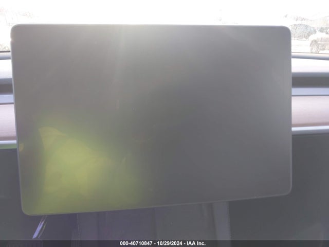 2021 TESLA MODEL Y 5YJYGDEE5MF204407 Photo 6