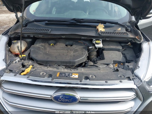 1FMCU9J98HUA49434 Ford Escape Titanium