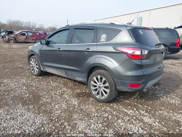 1FMCU9J98HUA49434 Ford Escape Titanium