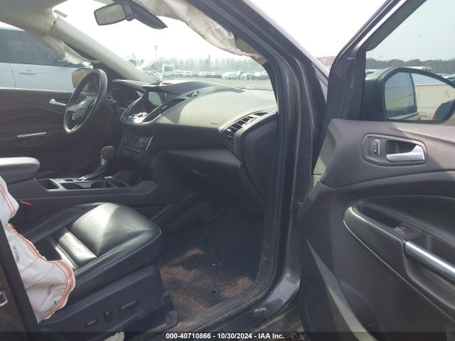1FMCU9J98HUA49434 Ford Escape Titanium