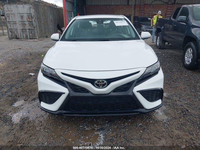 4T1G11AK7MU442561 Toyota CAMRY SE