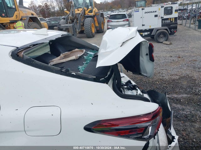 4T1G11AK7MU442561 Toyota CAMRY SE