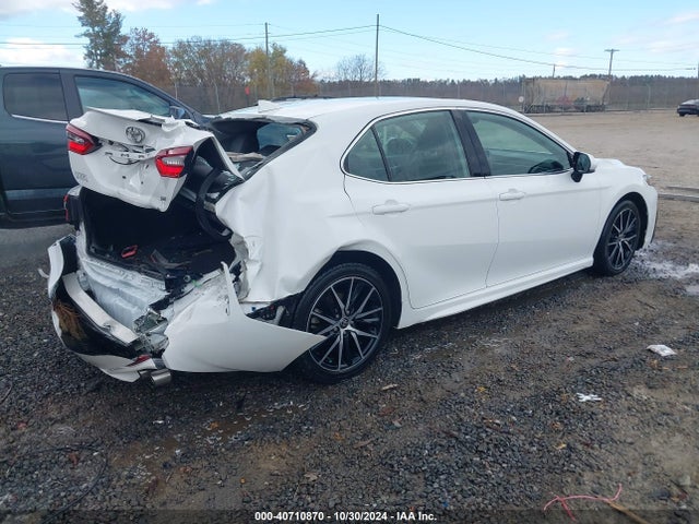 4T1G11AK7MU442561 Toyota CAMRY SE