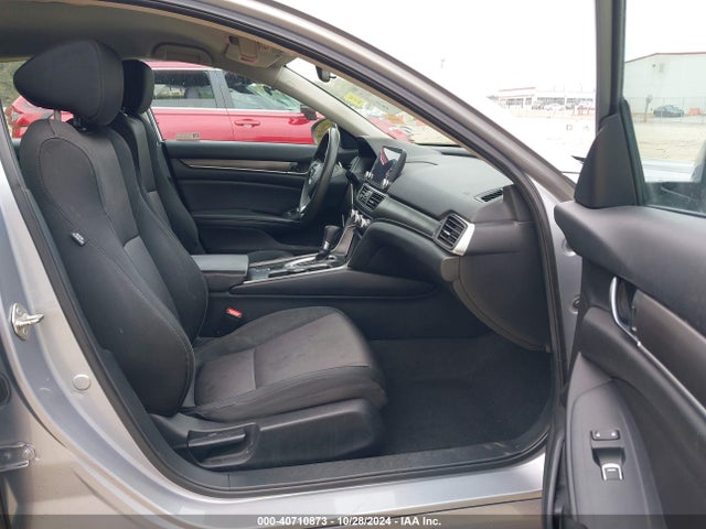 1HGCV1F16KA061226 Honda ACCORD LX