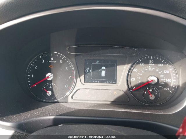 5XYPG4A35HG330569 KIA Sorento 2.4l Lx