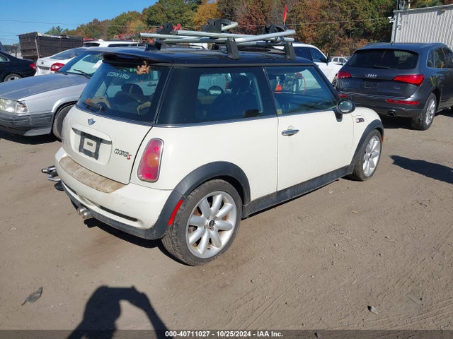 2004 MINI COOPER S WMWRE33464TD87795 Photo 3