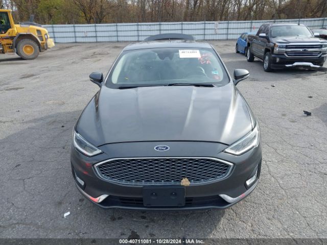3FA6P0RU8KR188304 Ford Fusion Hybrid Titanium