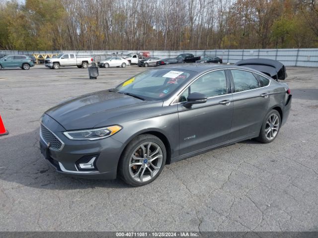 3FA6P0RU8KR188304 Ford Fusion Hybrid Titanium