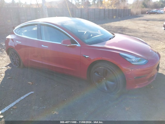 5YJ3E1EB1JF114817 Tesla Model 3 Long Range/performance