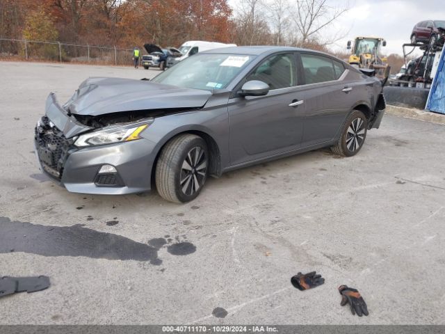 1N4BL4DWXMN345587 Nissan Altima Sv Intelligent Awd