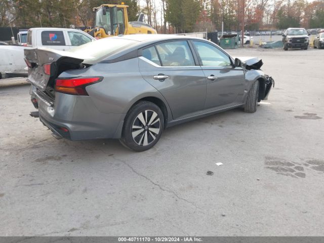 1N4BL4DWXMN345587 Nissan Altima Sv Intelligent Awd