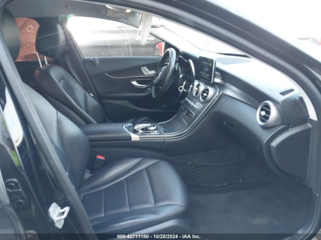 55SWF4JB5GU117910 Mercedes-Benz C 300 Luxury/sport