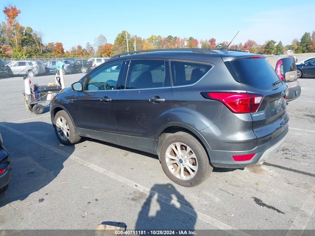 Ford ESCAPE SE 2019 1FMCU9GD1KUA31411 Image 3