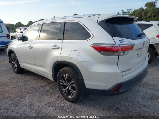 5TDJKRFH4GS313155 Toyota Highlander Xle V6