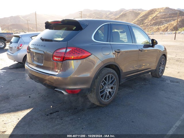 2011 PORSCHE CAYENNE WP1AA2A21BLA02630 Photo 3