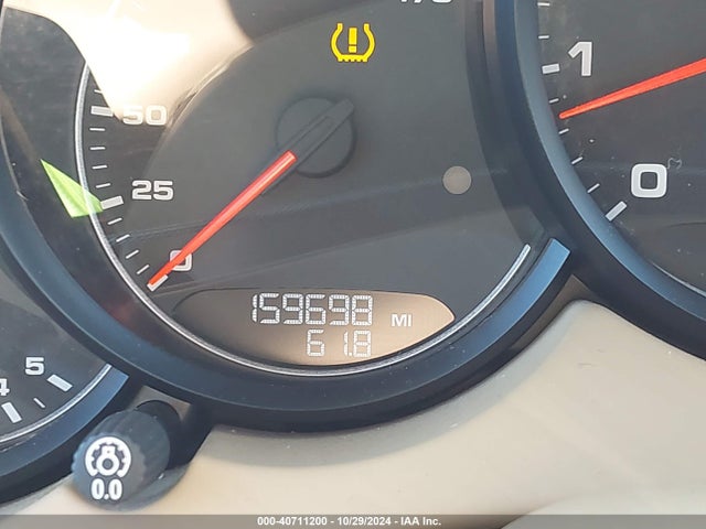 2011 PORSCHE CAYENNE WP1AA2A21BLA02630 Photo 6