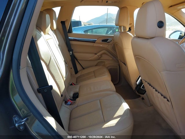 2011 PORSCHE CAYENNE WP1AA2A21BLA02630 Photo 7