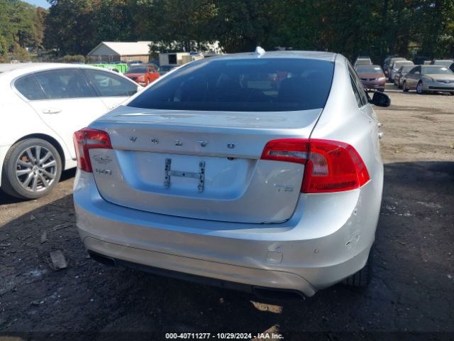 YV126MFC6F1309663 Volvo S60 T5 Premier Plus