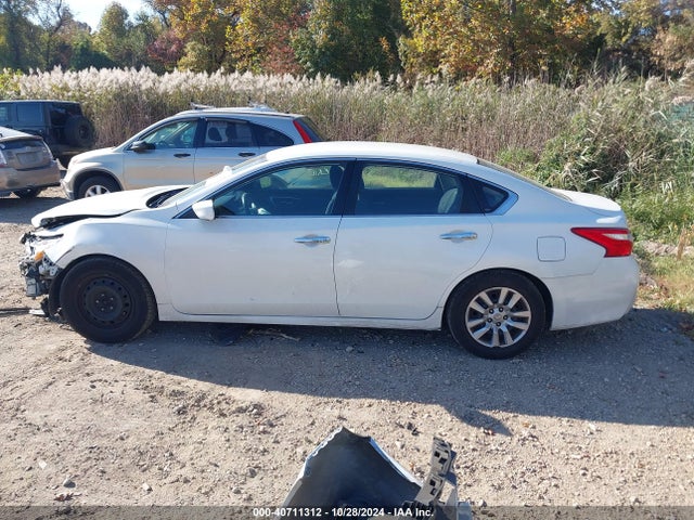 Nissan Altima 2.5 S 2017 1N4AL3AP4HN315719 Image 15