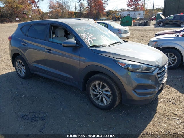 Hyundai TUCSON SE 2018 KM8J2CA47JU660771 Image 1