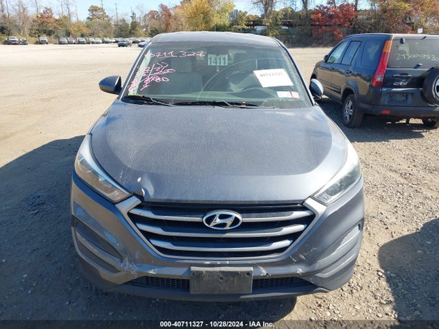 Hyundai TUCSON SE 2018 KM8J2CA47JU660771 Image 12