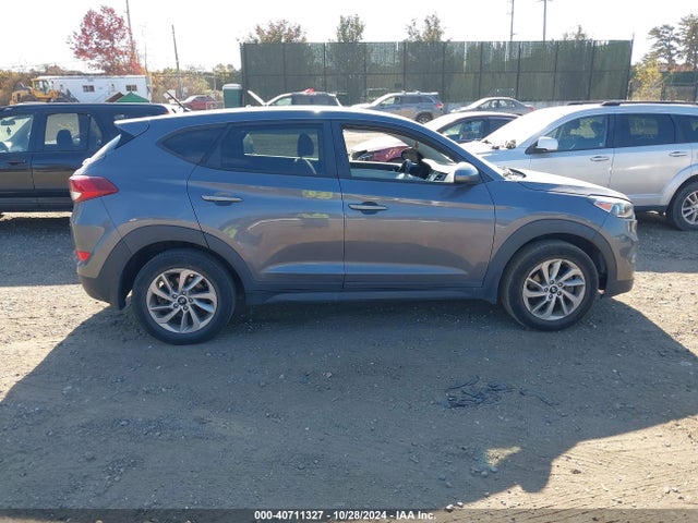 Hyundai TUCSON SE 2018 KM8J2CA47JU660771 Image 13