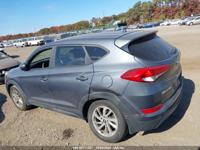 Hyundai TUCSON SE 2018 KM8J2CA47JU660771 Image 14