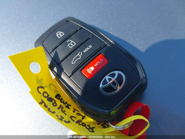 7MUDAAAG1RV094924 Toyota Corolla Cross Xle
