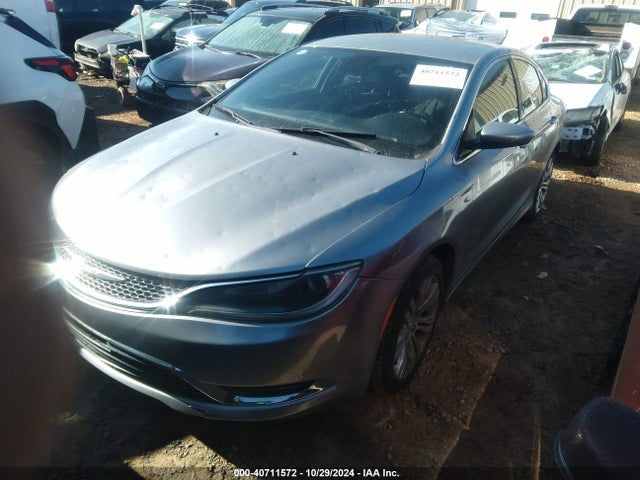 Chrysler 200 Limited 2015 1C3CCCAB2FN622802 Image 2