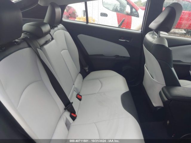 JTDKARFU2G3515014 Toyota Prius Three Touring
