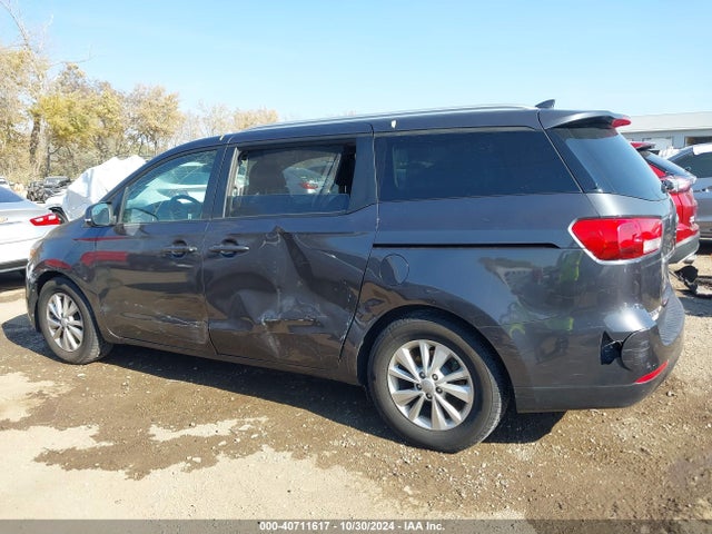 KIA SEDONA LX 2017 KNDMB5C13H6336814 Image 14