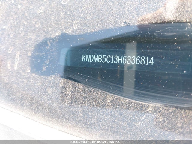 KIA SEDONA LX 2017 KNDMB5C13H6336814 Image 9