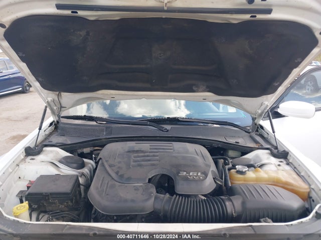 2C3CCABG3FH842070 Chrysler 300