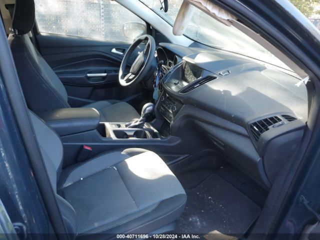 1FMCU0GD0KUB49400 Ford ESCAPE SE