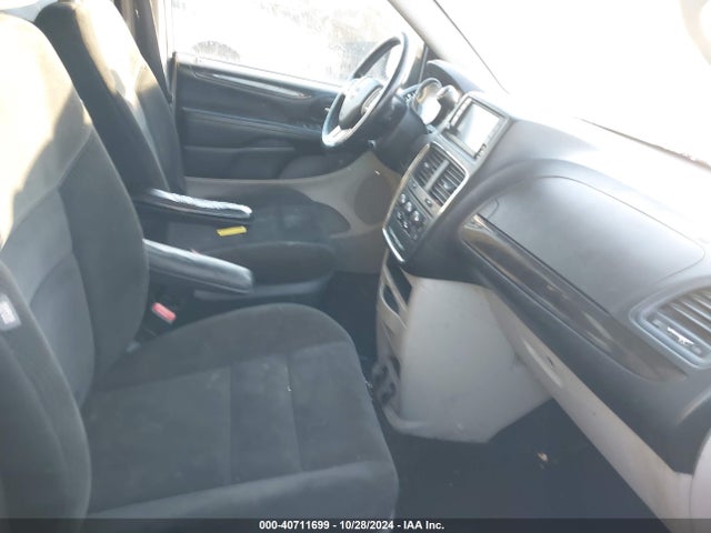 2C4RDGBG3GR349314 Dodge Grand Caravan Se/sxt