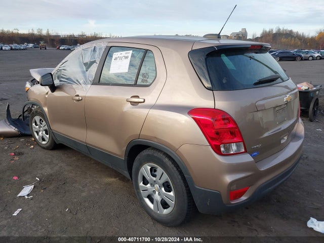 Chevrolet TRAX LS 2018 3GNCJKSB6JL295119 Image 3
