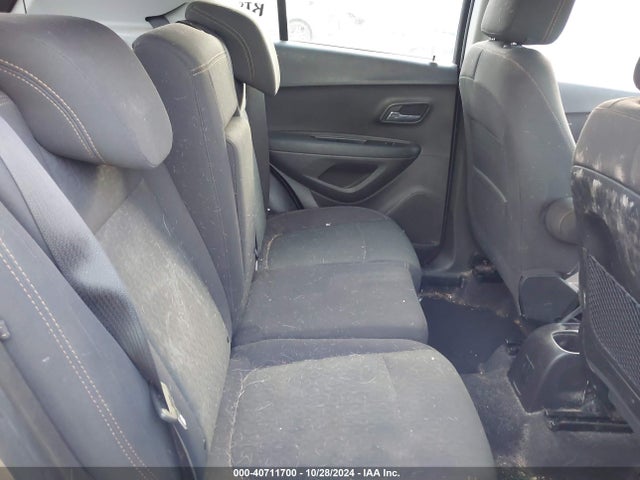 Chevrolet TRAX LS 2018 3GNCJKSB6JL295119 Image 8