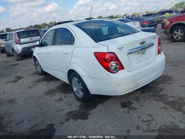 Chevrolet Sonic Lt Auto 2016 1G1JC5SHXG4126731 Image 3