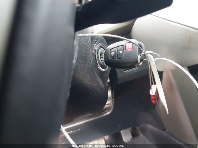 Toyota RAV4 LE 2014 JTMZFREV8ED034234 Image 11