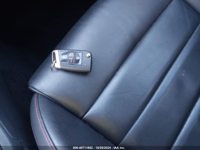 3VW5T7AU0GM041692 Volkswagen Golf Gti Se 4-door