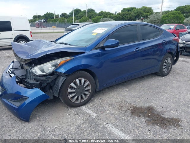 Hyundai ELANTRA SE 2016 5NPDH4AEXGH758825 Image 2