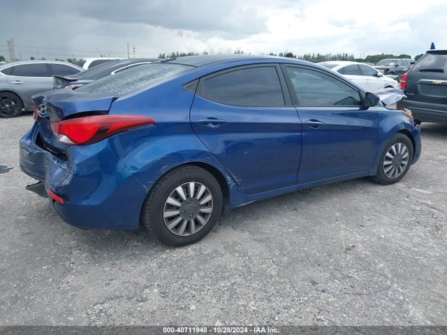 Hyundai ELANTRA SE 2016 5NPDH4AEXGH758825 Image 4