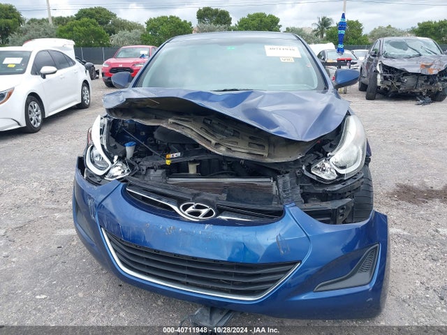 Hyundai ELANTRA SE 2016 5NPDH4AEXGH758825 Image 6