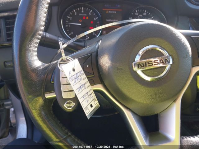 5N1AT2MV2JC801165 Nissan Rogue Sl