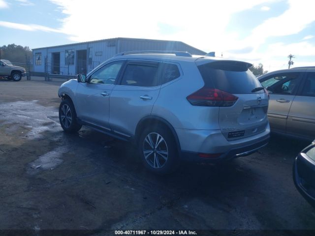 5N1AT2MV2JC801165 Nissan Rogue Sl