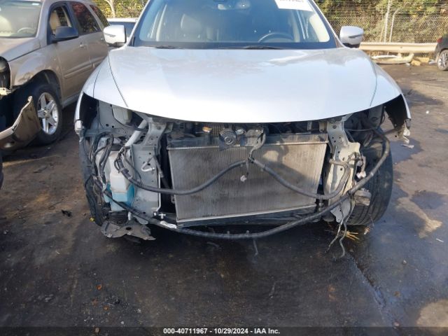 5N1AT2MV2JC801165 Nissan Rogue Sl