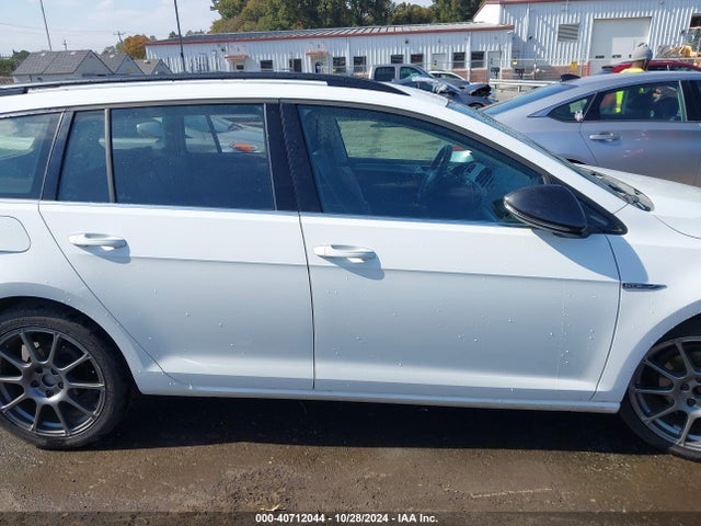 3VWCA7AU6FM516550 Volkswagen Golf Sportwagen Tdi S 4-door
