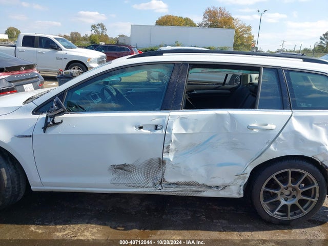3VWCA7AU6FM516550 Volkswagen Golf Sportwagen Tdi S 4-door