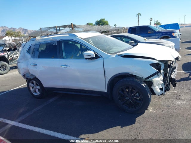 Nissan ROGUE SV 2017 KNMAT2MTXHP602984 Image 14